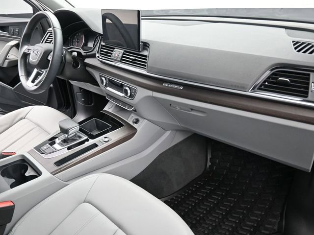 Used 2024 Audi Q5 2.0T Premium image 27