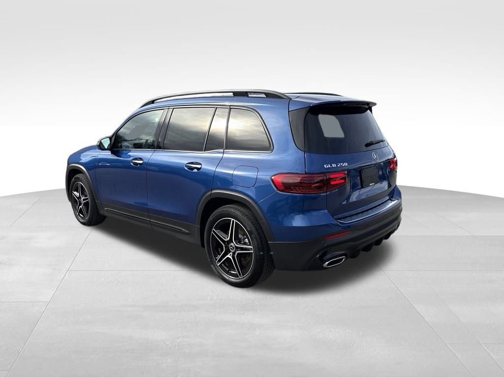 Certified 2025 Mercedes-Benz GLB 250 4MATIC image 3