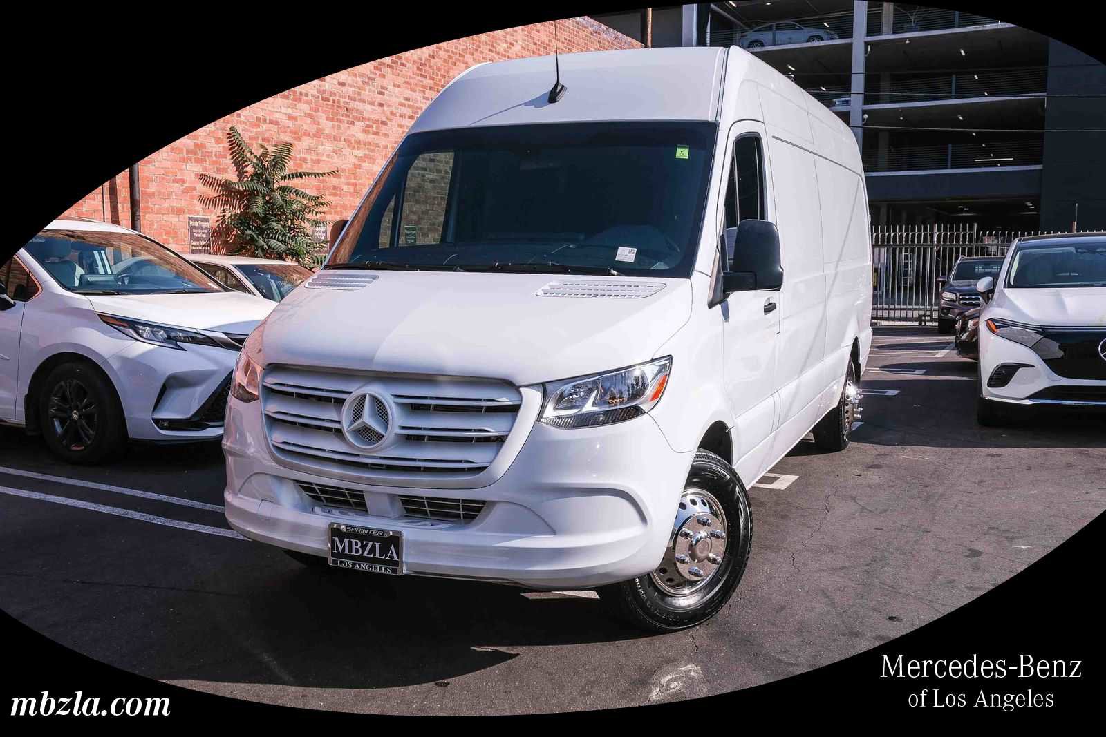 Used 2022 Mercedes-Benz Sprinter 2500 image 1