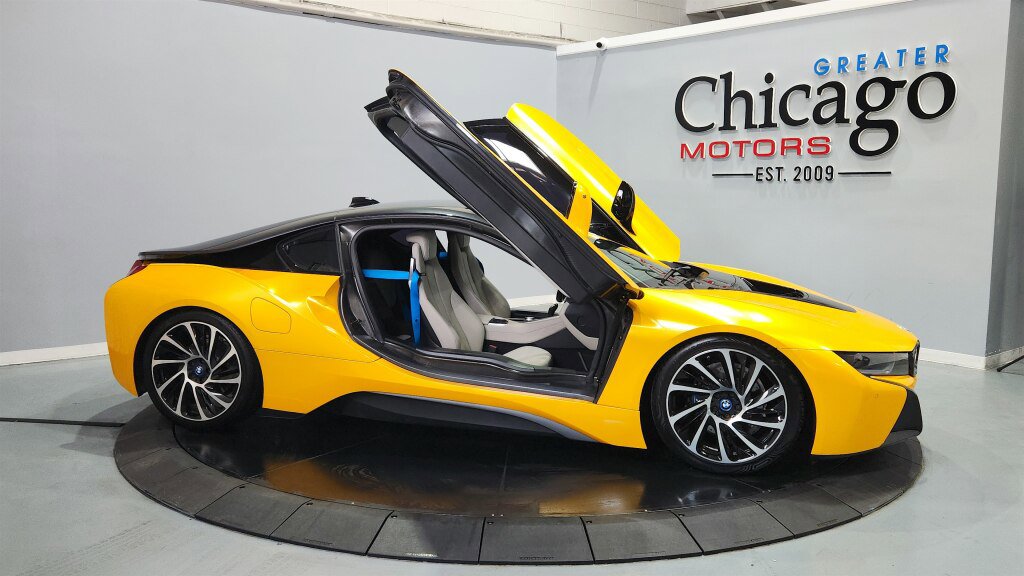 Used 2014 BMW i8 AWD/4WD video 1