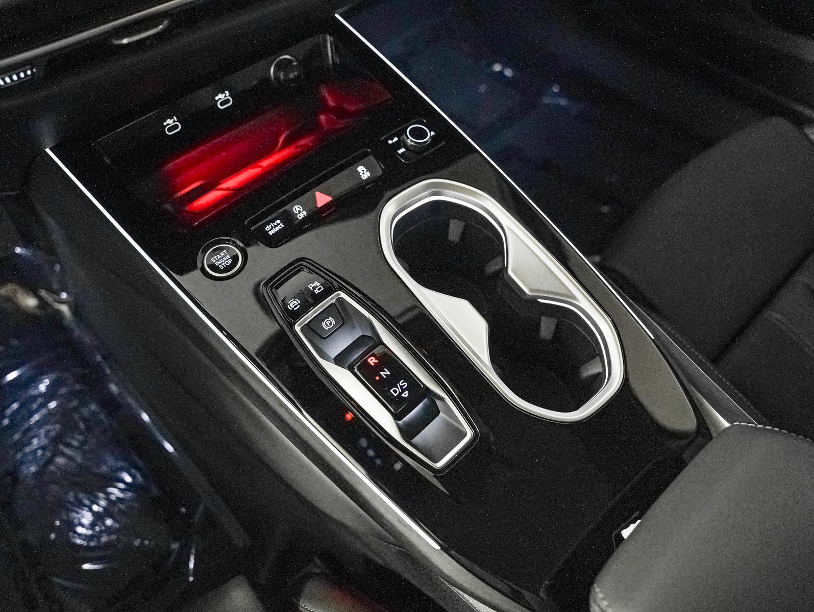 New 2026 Audi A6 Premium Plus AWD/4WD image 18