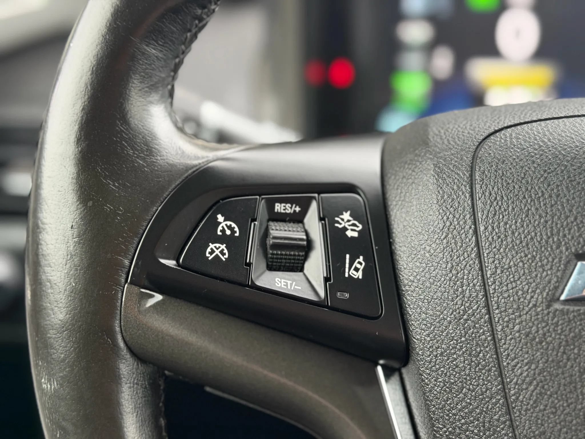 Used 2014 Chevrolet Volt Premium w/ Premium Trim Package FWD image 30