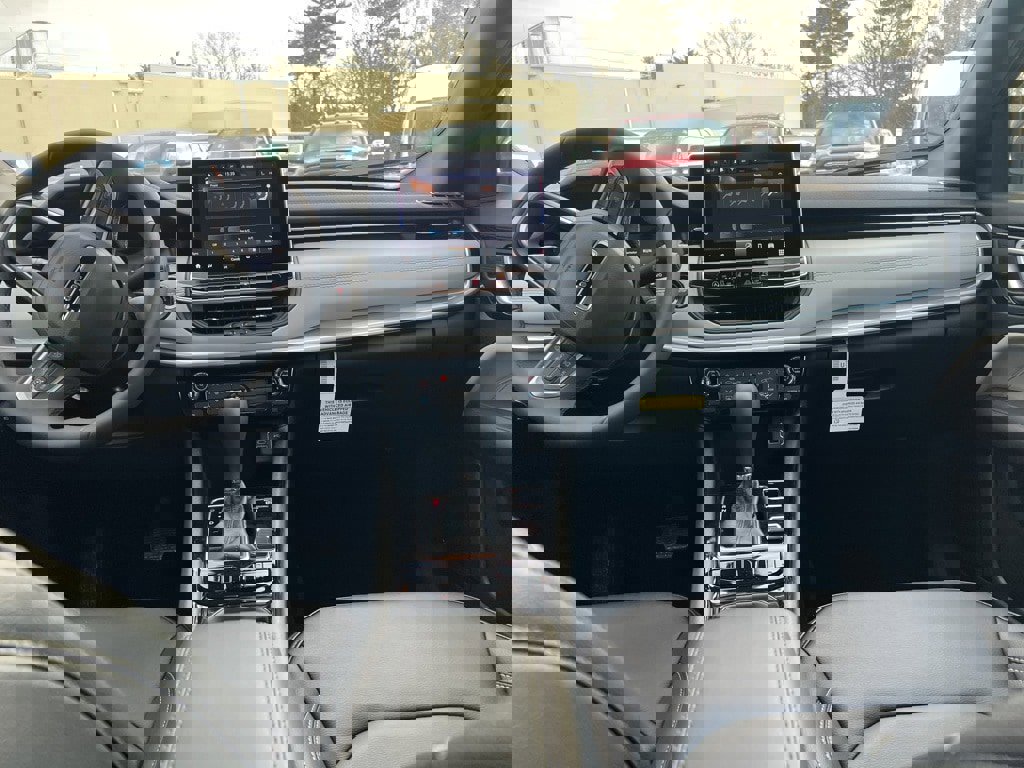 New 2026 Jeep Compass Limited image 16