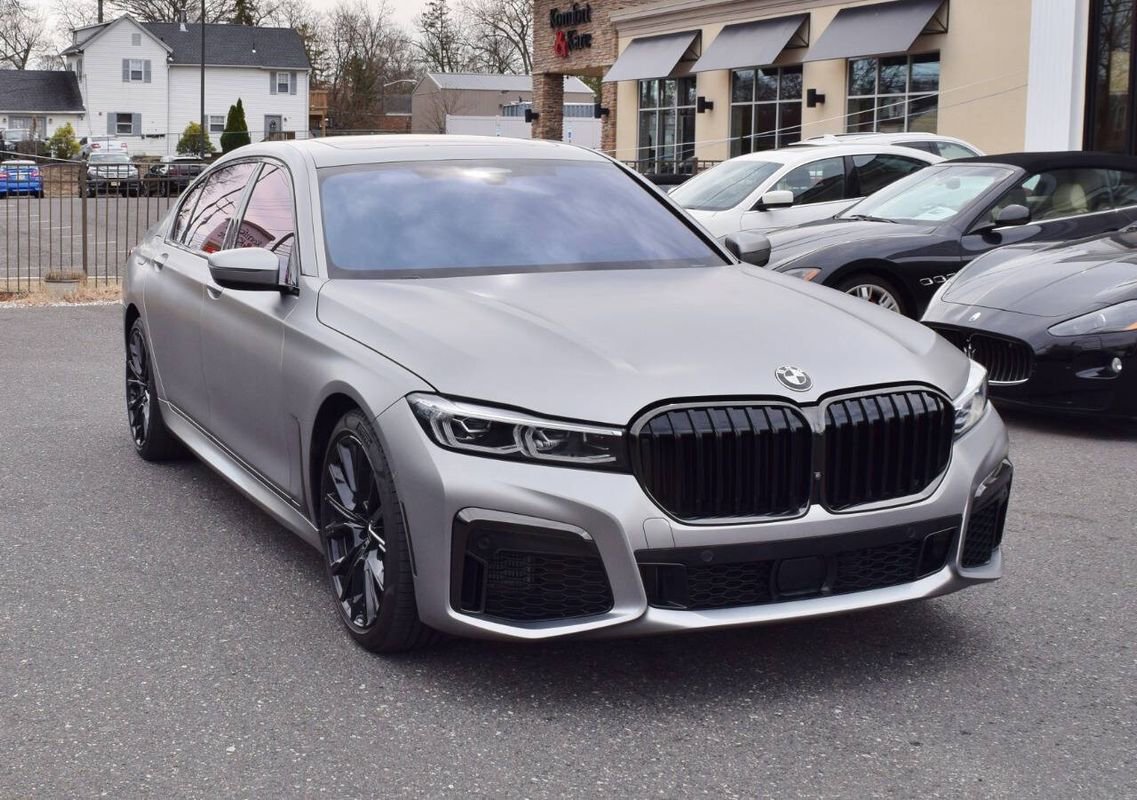Used 2022 BMW M760i xDrive w/ Luxury Rear Seating Package image 20