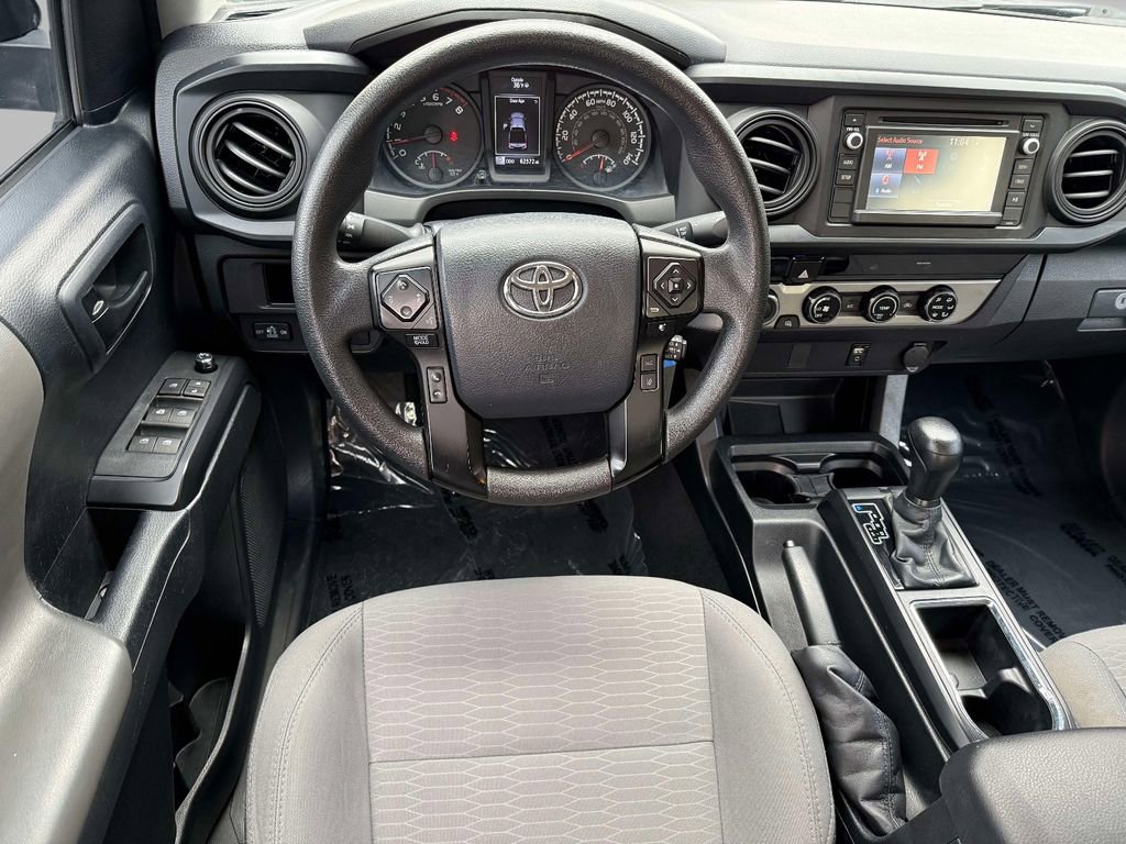 Used 2018 Toyota Tacoma SR w/ SR Convenience Package image 4