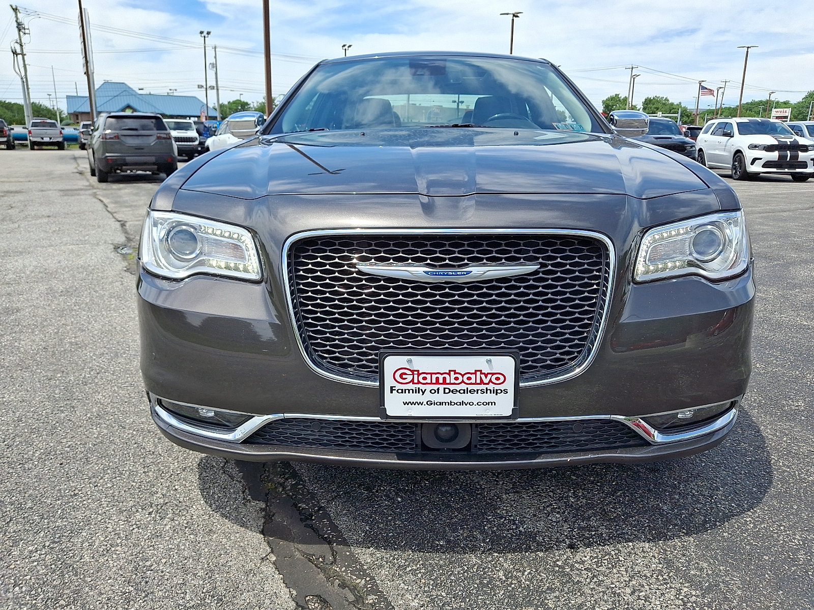 Used 2018 Chrysler 300 Limited w/ Safetytec Plus Group AWD/4WD image 4