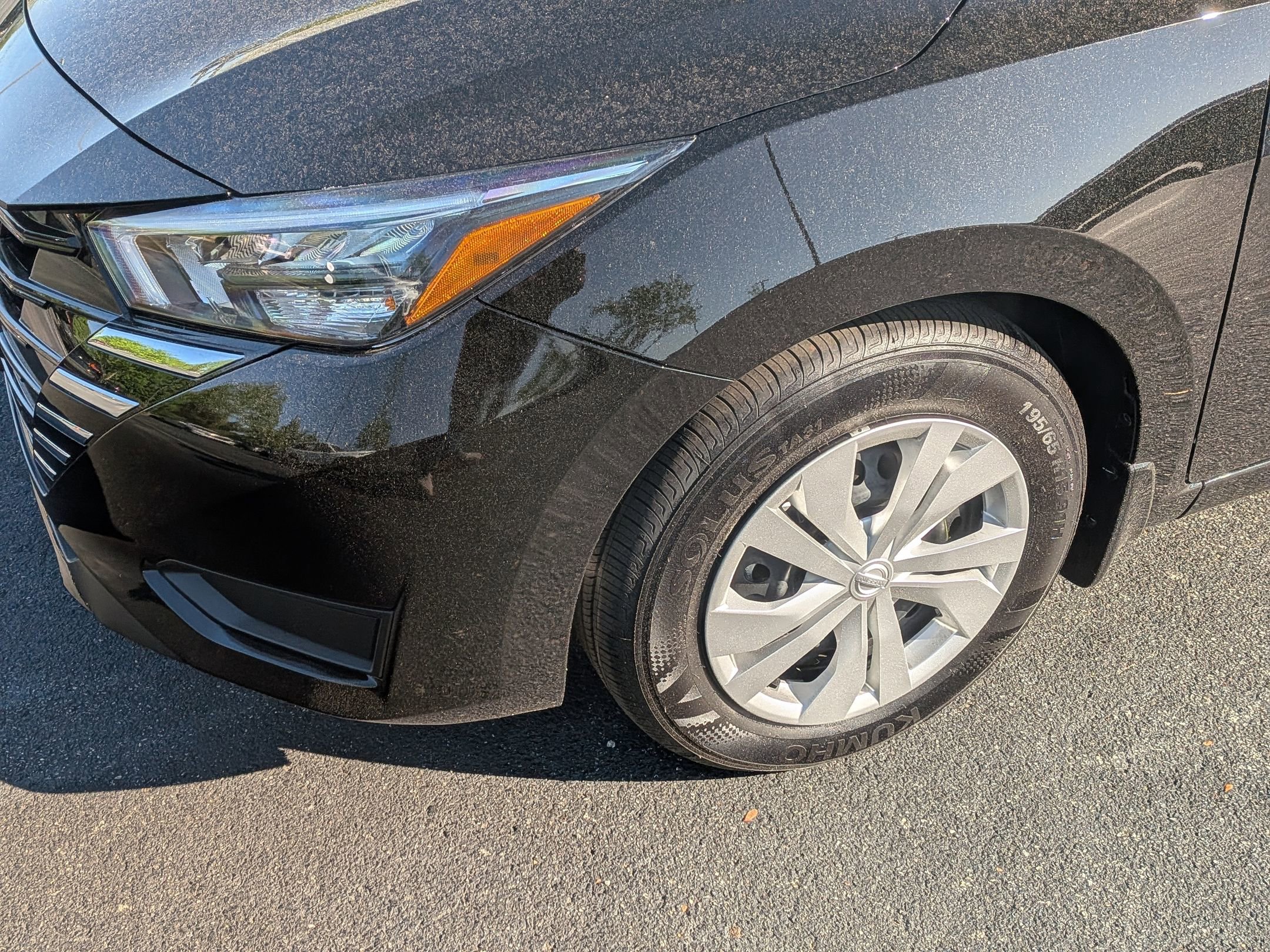 Used 2025 Nissan Versa S w/ Trunk Package FWD image 11