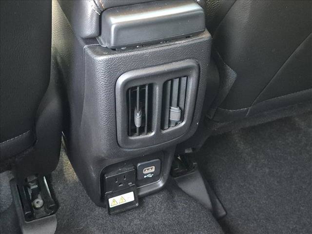 Used 2020 Jeep Compass Latitude w/ Popular Equipment Group FWD image 18