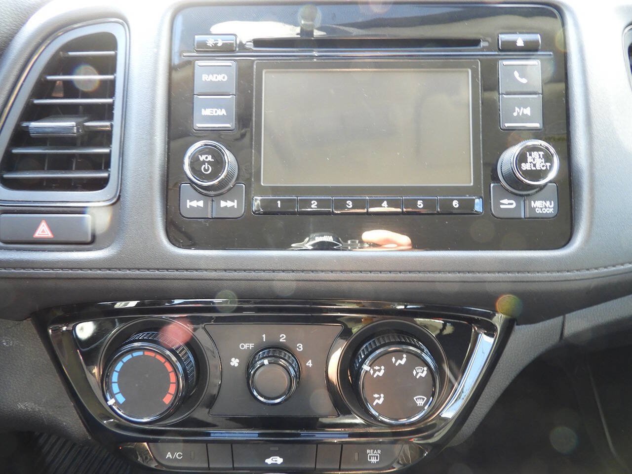 Used 2020 Honda HR-V LX image 45