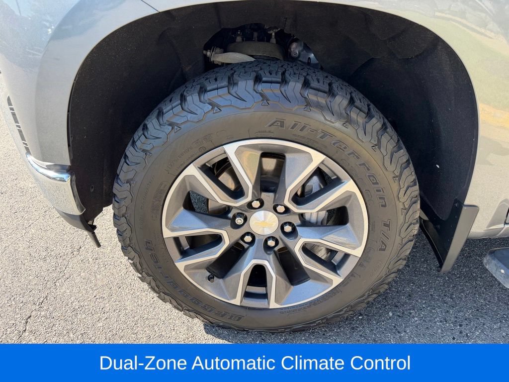 Used 2021 Chevrolet Silverado 1500 LT w/ Z71 Off-Road Package AWD/4WD image 13
