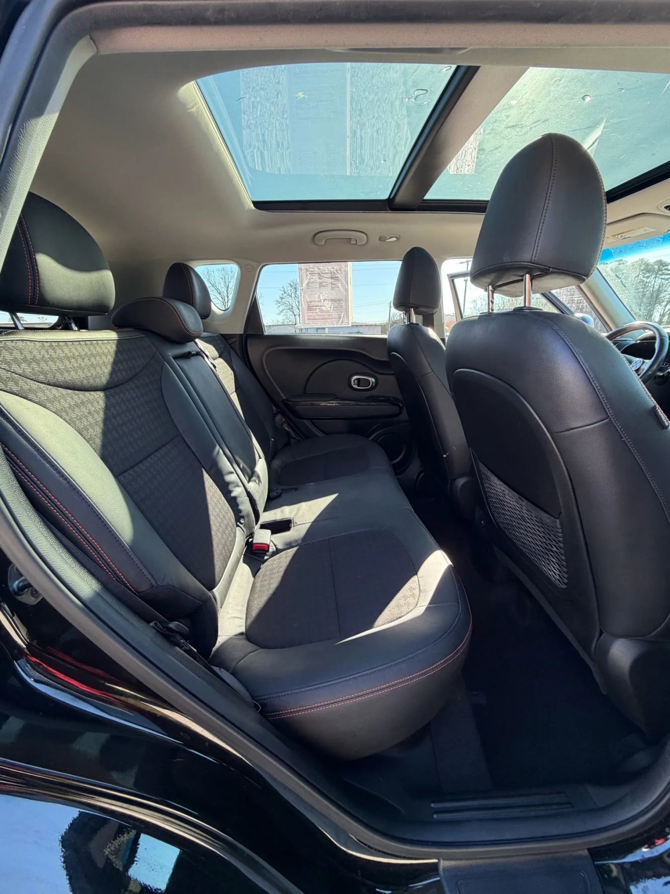 Used 2017 Kia Soul ! w/ Tech Package image 12