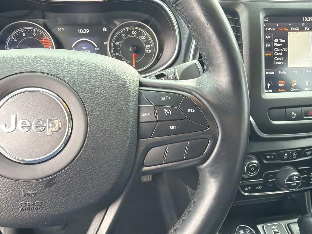 Used 2019 Jeep Cherokee Trailhawk w/ Cold Weather Group image 26