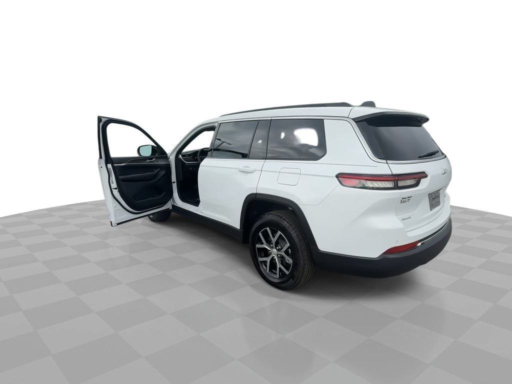 Used 2025 Jeep Grand Cherokee L Limited w/ Trailer Tow Package AWD/4WD image 6