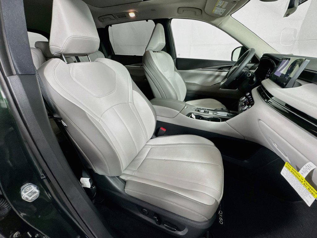 Certified 2026 INFINITI QX60 Luxe w/ Cargo Package AWD/4WD image 40