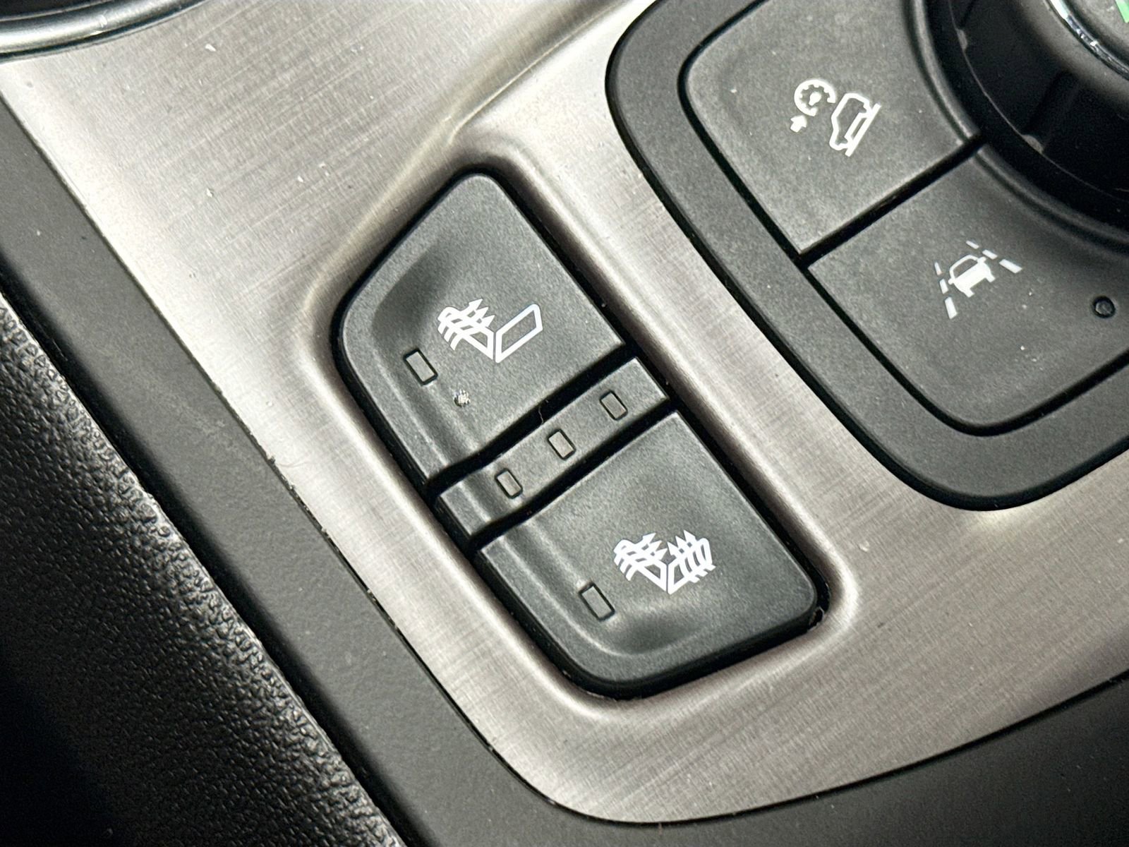 Used 2022 GMC Terrain AT4 w/ Infotainment Package II AWD/4WD image 24