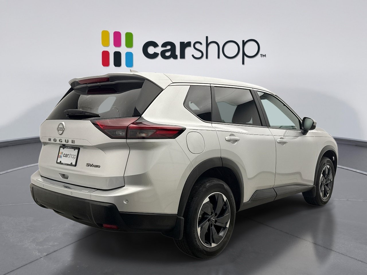 Used 2024 Nissan Rogue SV AWD/4WD image 5