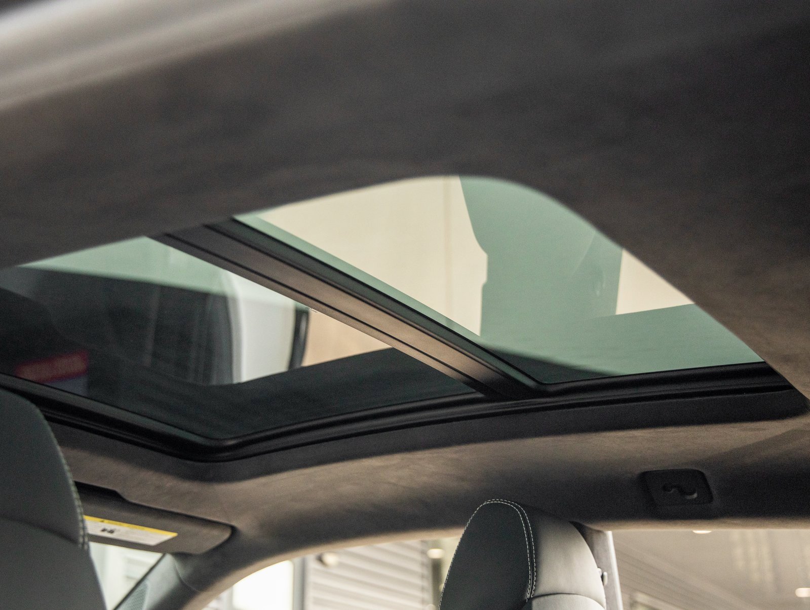 Used 2025 Lamborghini Urus SE image 27