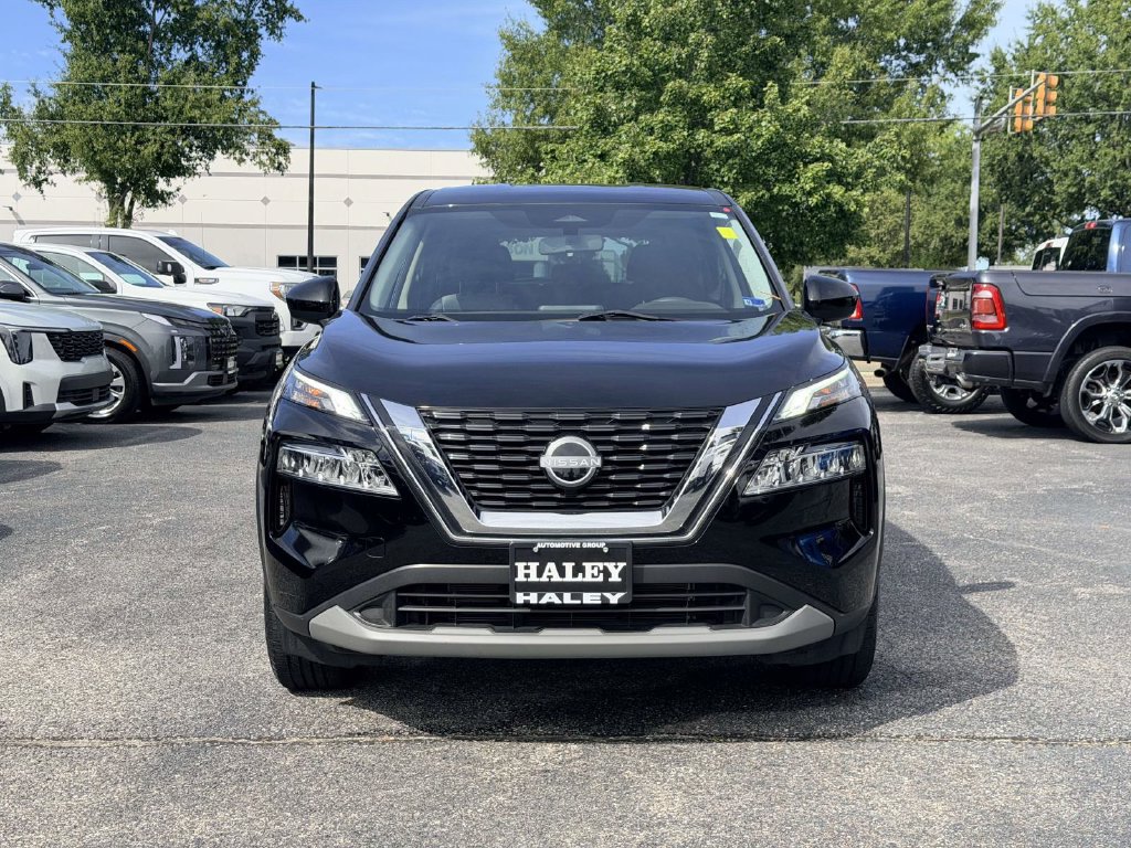 Used 2023 Nissan Rogue SV AWD/4WD image 6