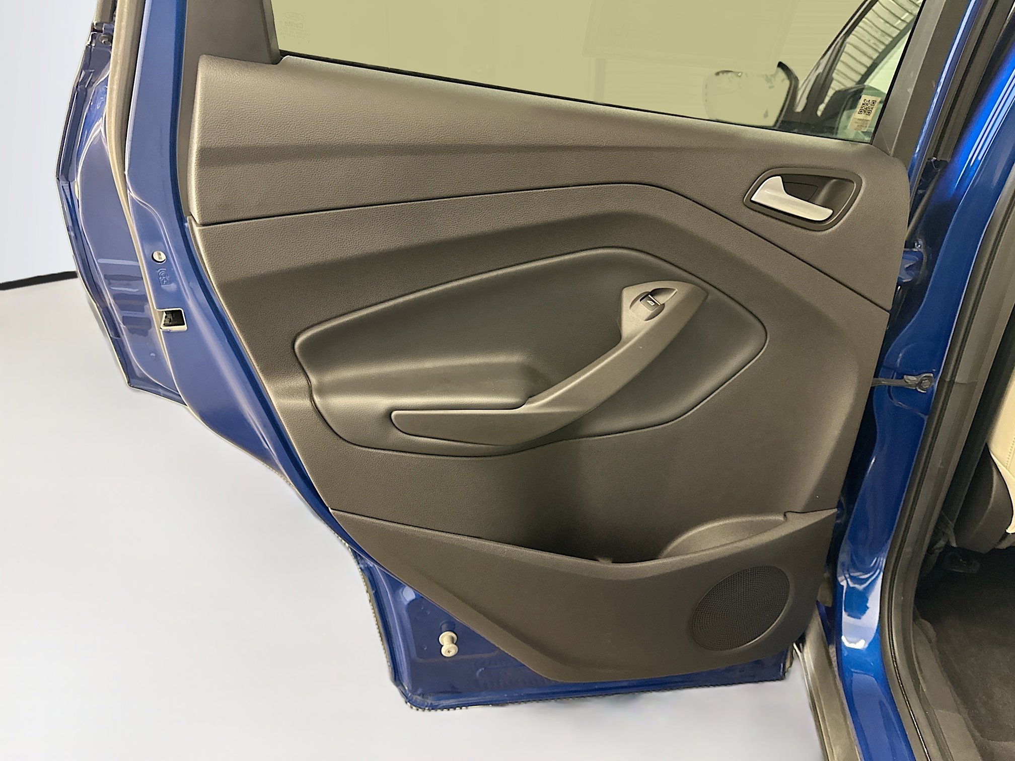 Used 2018 Ford Escape SEL w/ SEL Sport Appearance Package image 28