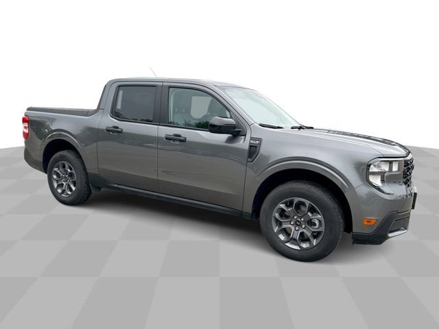 Used 2025 Ford Maverick XLT w/ Equipment Group 301A AWD/4WD image 2