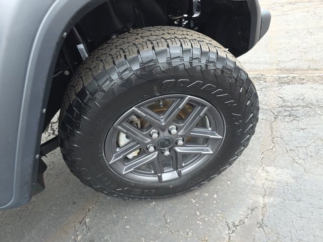 Used 2024 Jeep Wrangler Sport S image 52