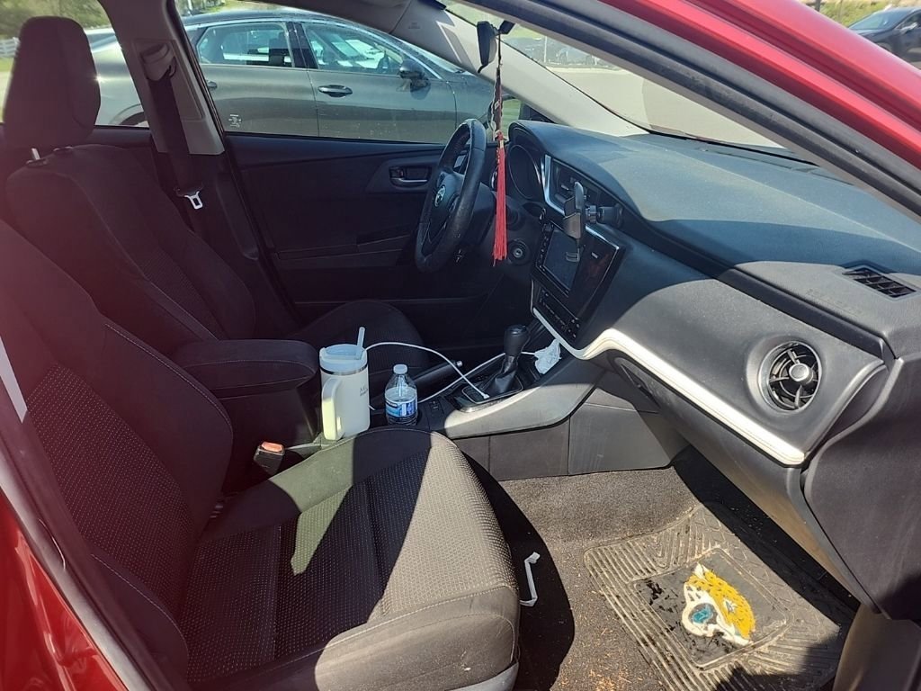 Used 2017 Toyota Corolla iM FWD image 22