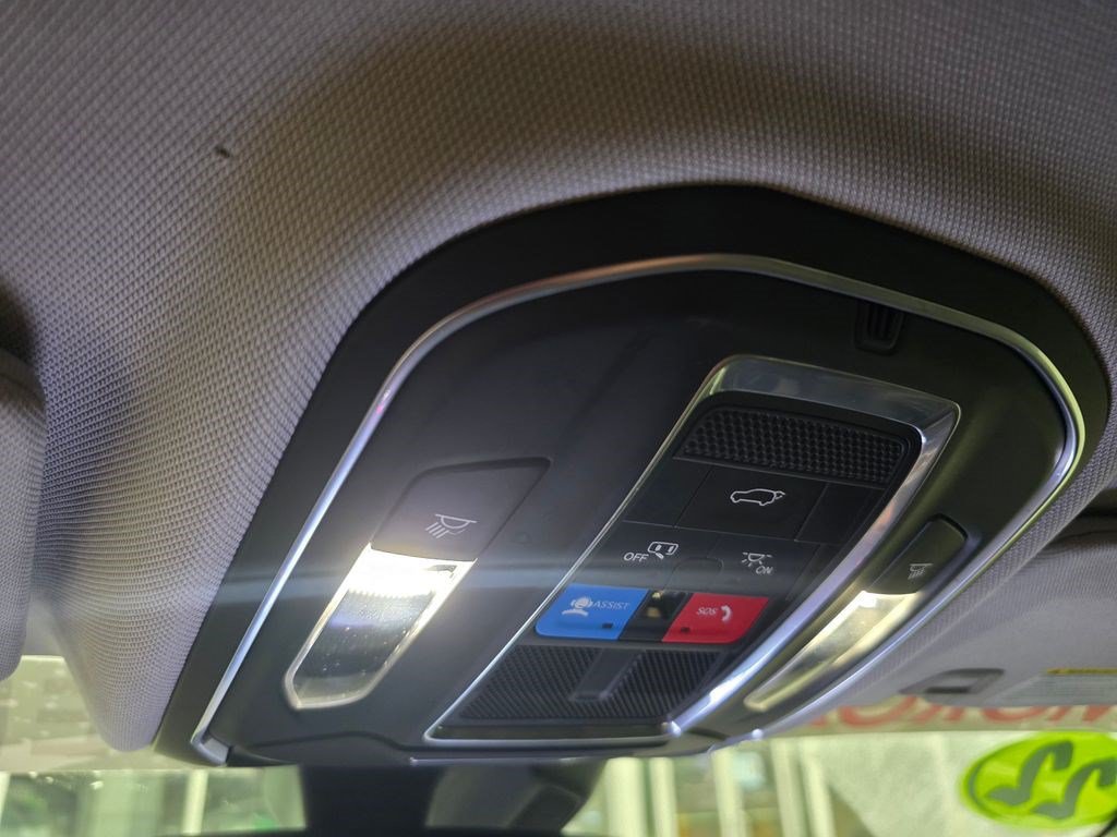 Used 2022 Jeep Grand Cherokee Limited RWD image 28
