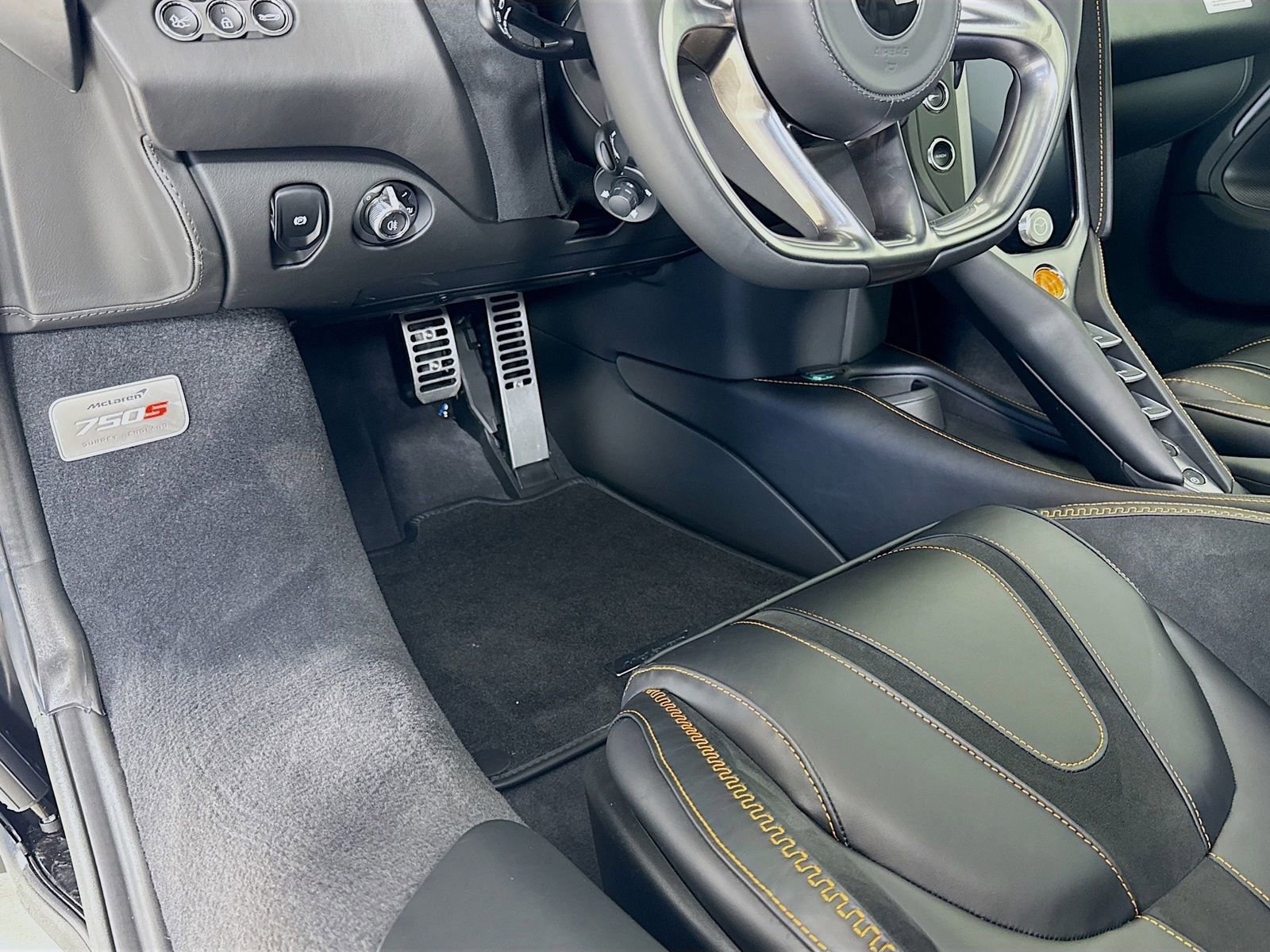 Used 2026 McLaren 750S Spider image 22