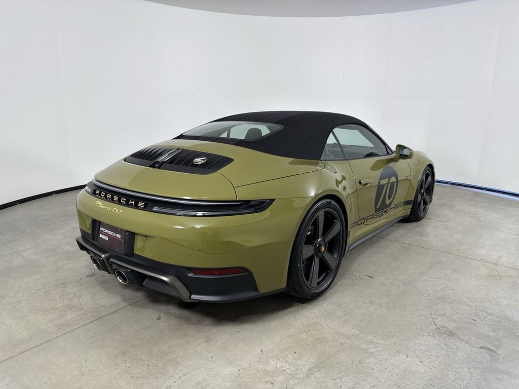 New 2026 Porsche 911 GTS image 7