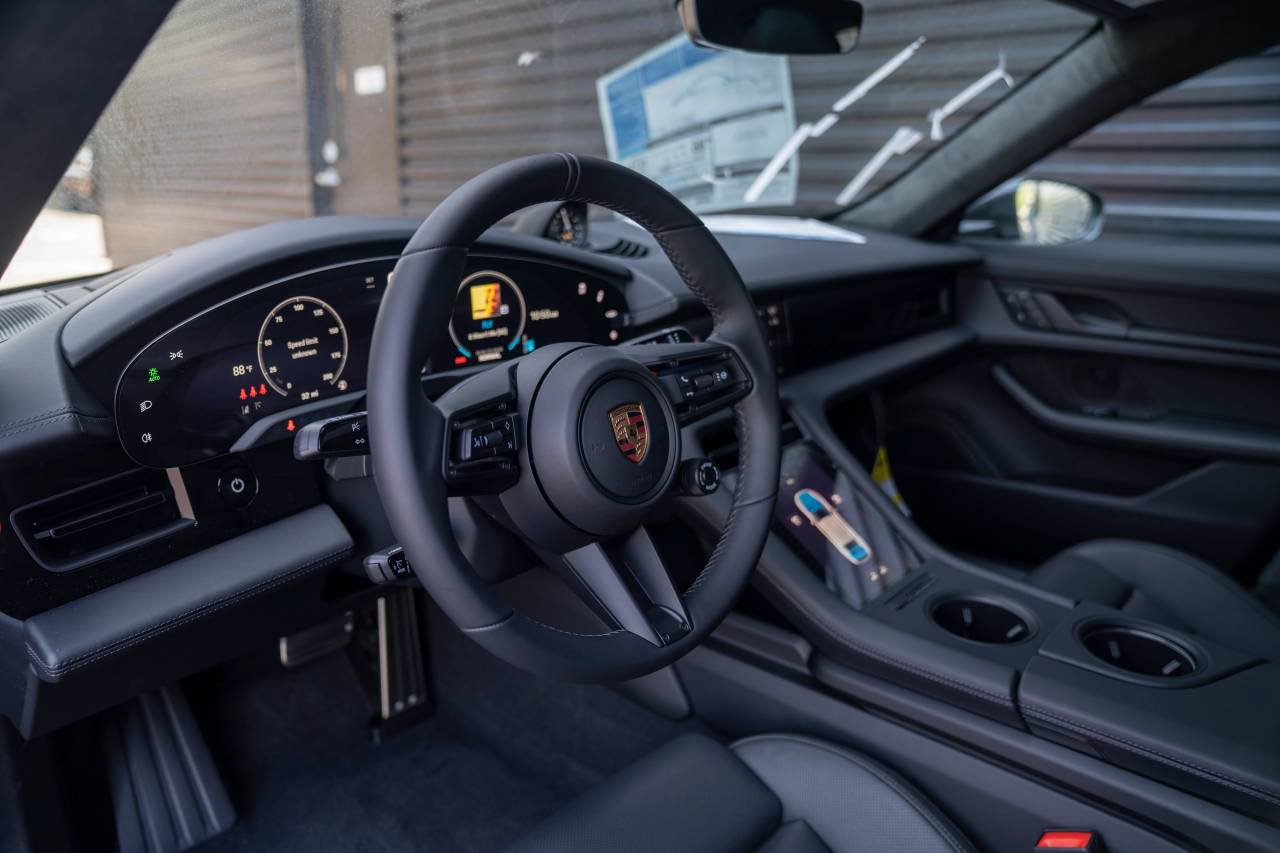 New 2026 Porsche Taycan GTS AWD/4WD image 4