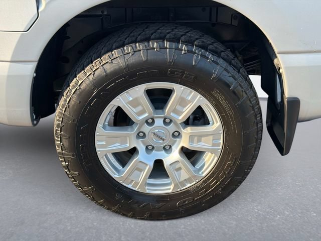 Used 2017 Nissan Titan SV RWD image 10