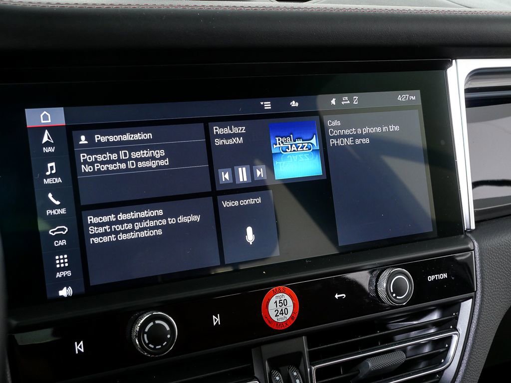 Certified 2023 Porsche Macan S AWD/4WD image 13