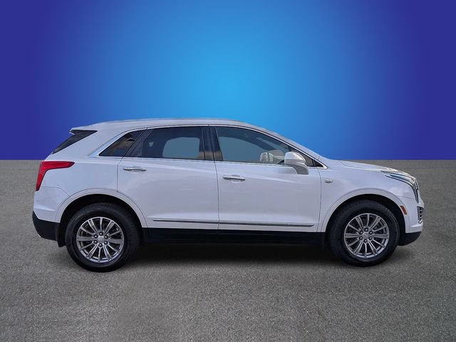 Used 2018 Cadillac XT5 Luxury w/ Driver Awareness Package FWD image 6