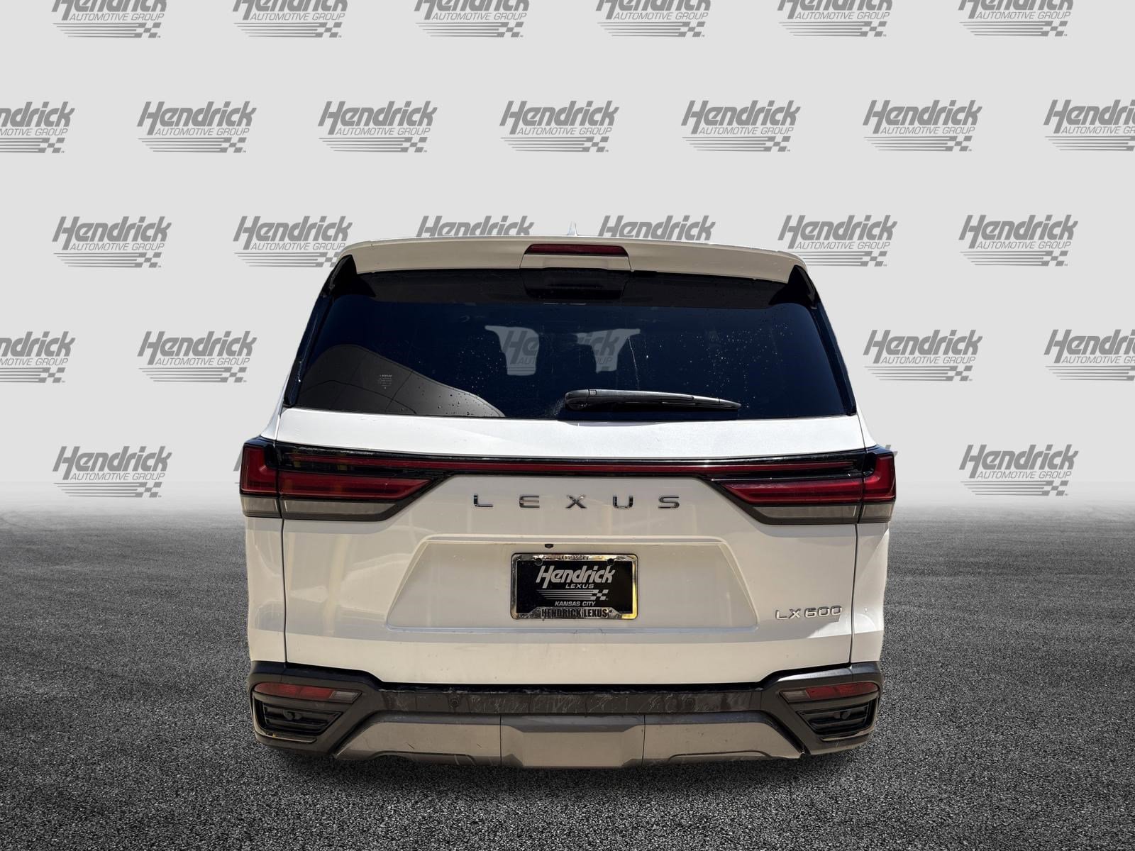 Used 2023 Lexus LX 600 4WD w/ Appearance Package image 9