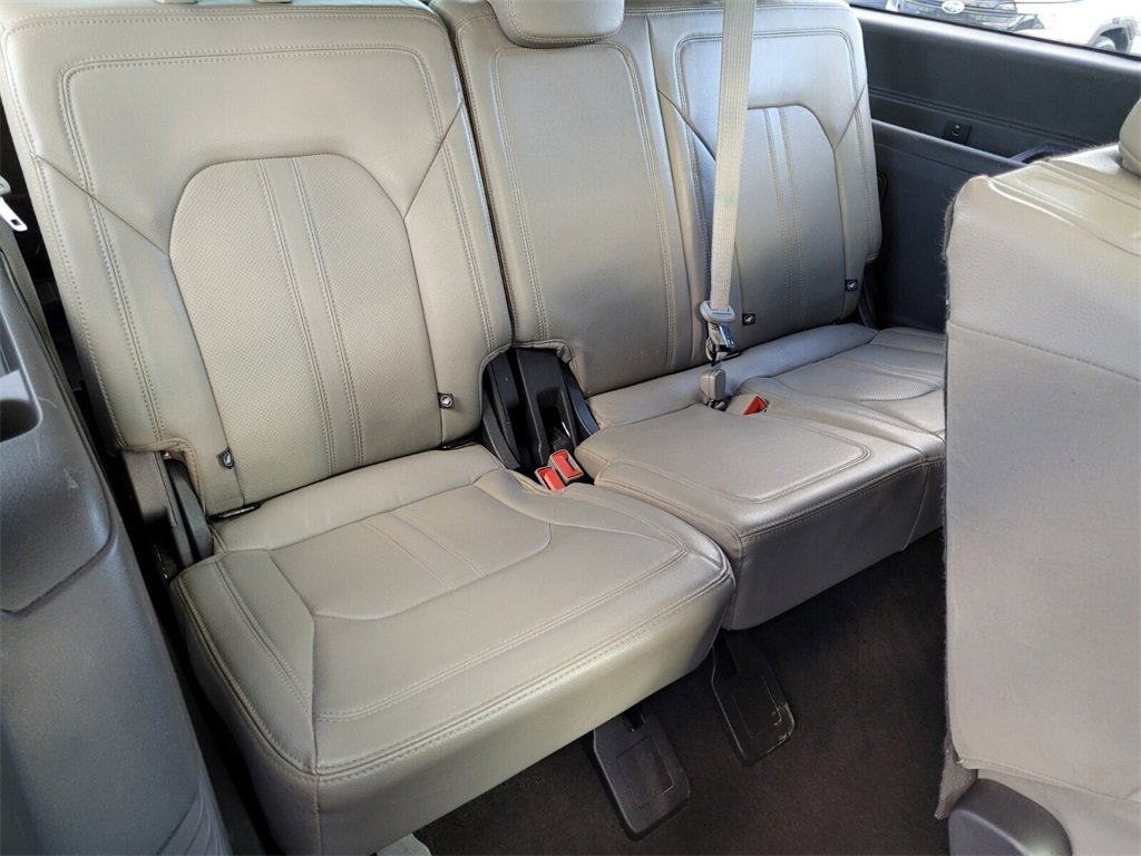 Used 2021 Ford Expedition Max Limited image 18
