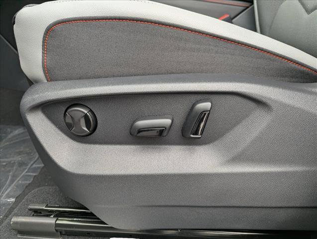 New 2026 Volkswagen Atlas Peak Edition AWD/4WD image 11