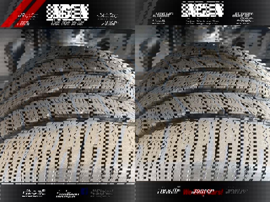 Used 2024 Jeep Wrangler Sport S image 28