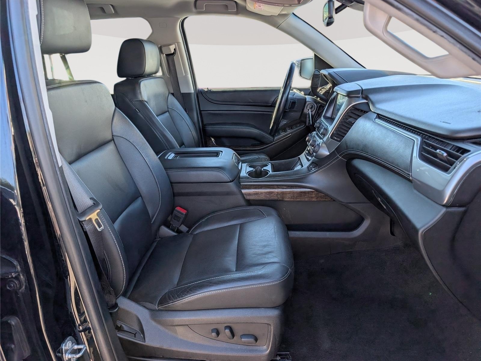 Used 2018 Chevrolet Tahoe LT w/ Z71 Midnight Edition AWD/4WD image 12