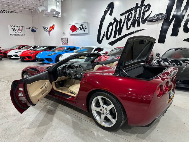 Used 2007 Chevrolet Corvette Convertible w/ Preferred Equipment Group RWD image 27