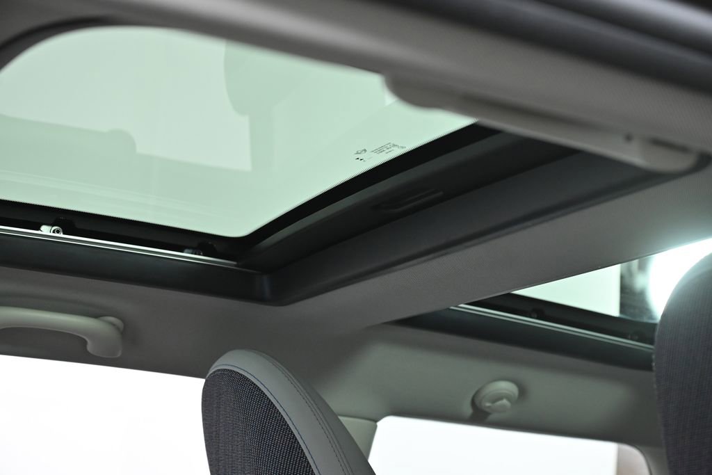 Certified 2025 MINI Cooper S image 22