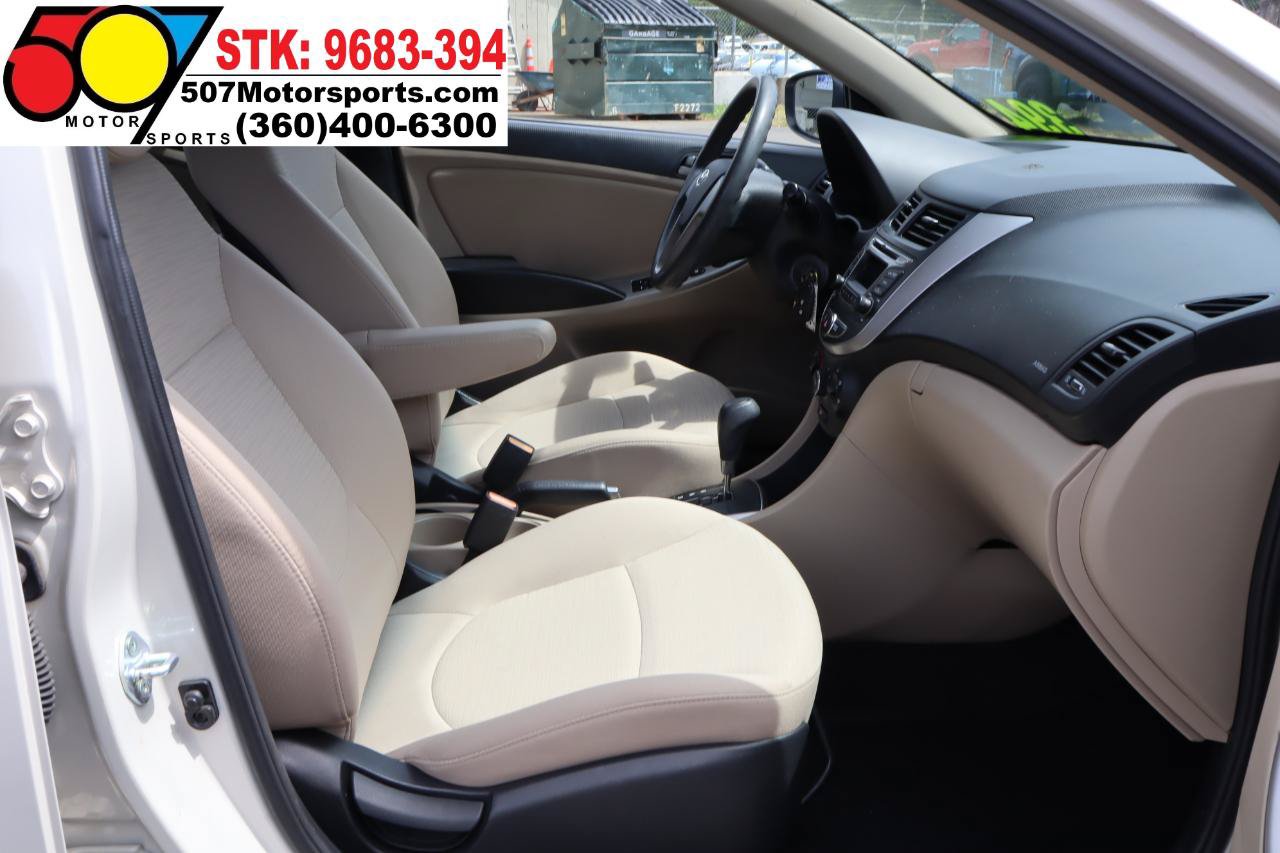 Used 2016 Hyundai Accent SE FWD image 17