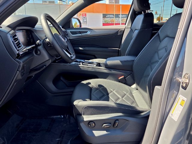 New 2026 Volkswagen Atlas Cross Sport SE FWD image 5