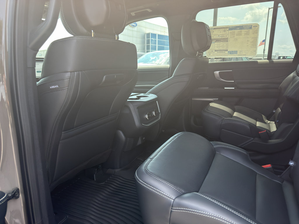 New 2027 Ford Expedition Platinum w/ Stealth Performance Package AWD/4WD image 26