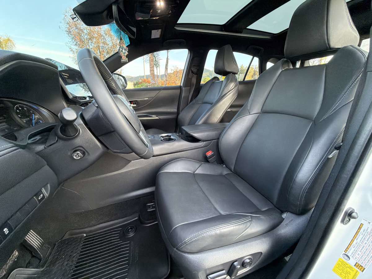 Used 2024 Toyota Venza Nightshade AWD/4WD image 20