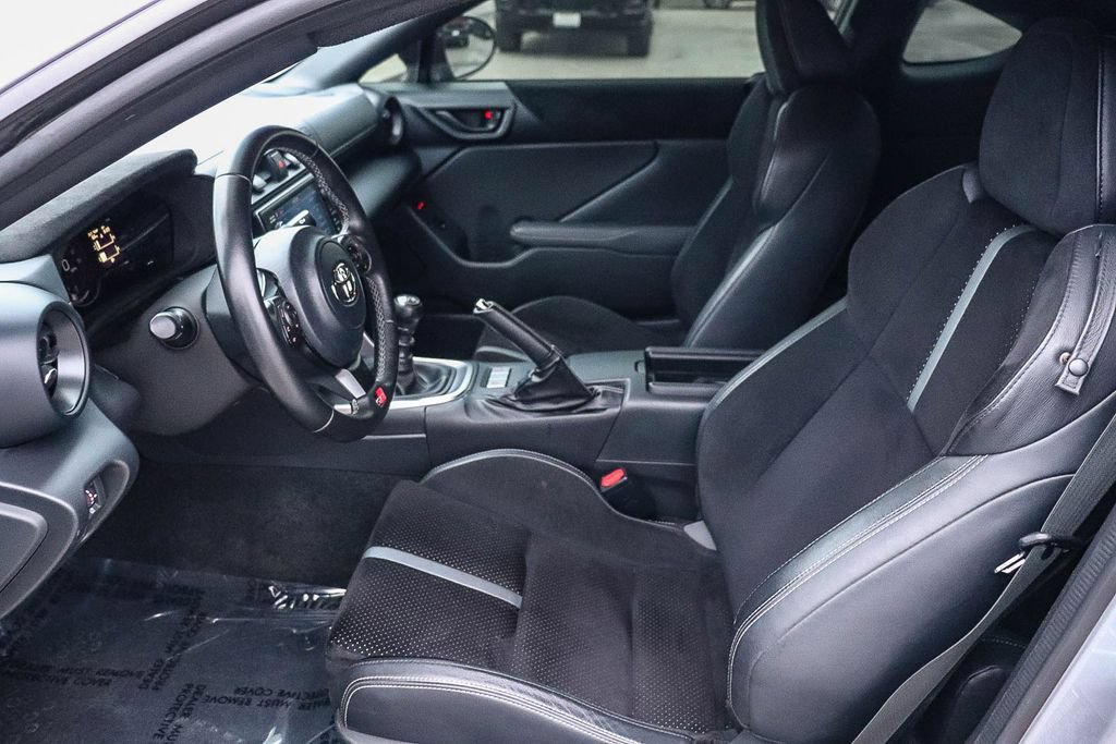 Used 2022 Toyota GR86 Premium w/ ALL Weather Mat Package (TMS) RWD image 20