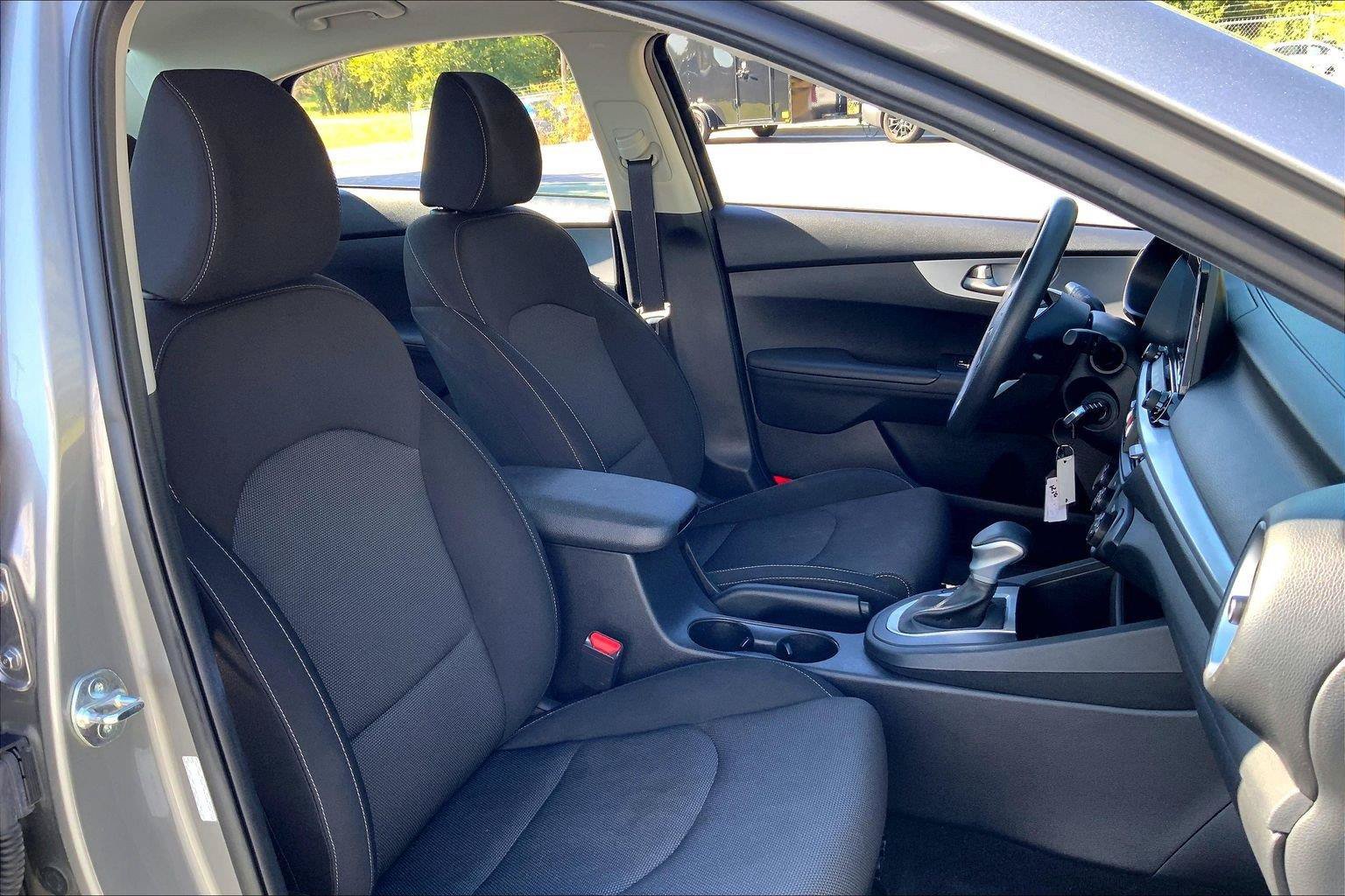 Used 2024 Kia Forte LXS FWD image 7