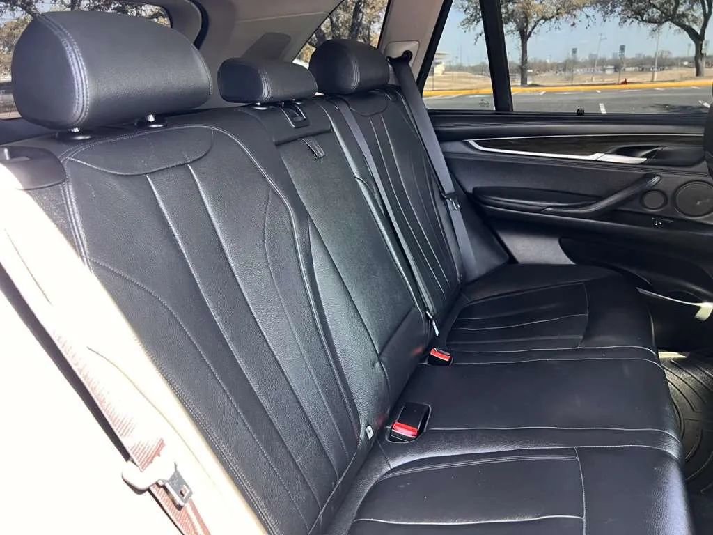 Used 2015 BMW X5 xDrive50i AWD/4WD image 32