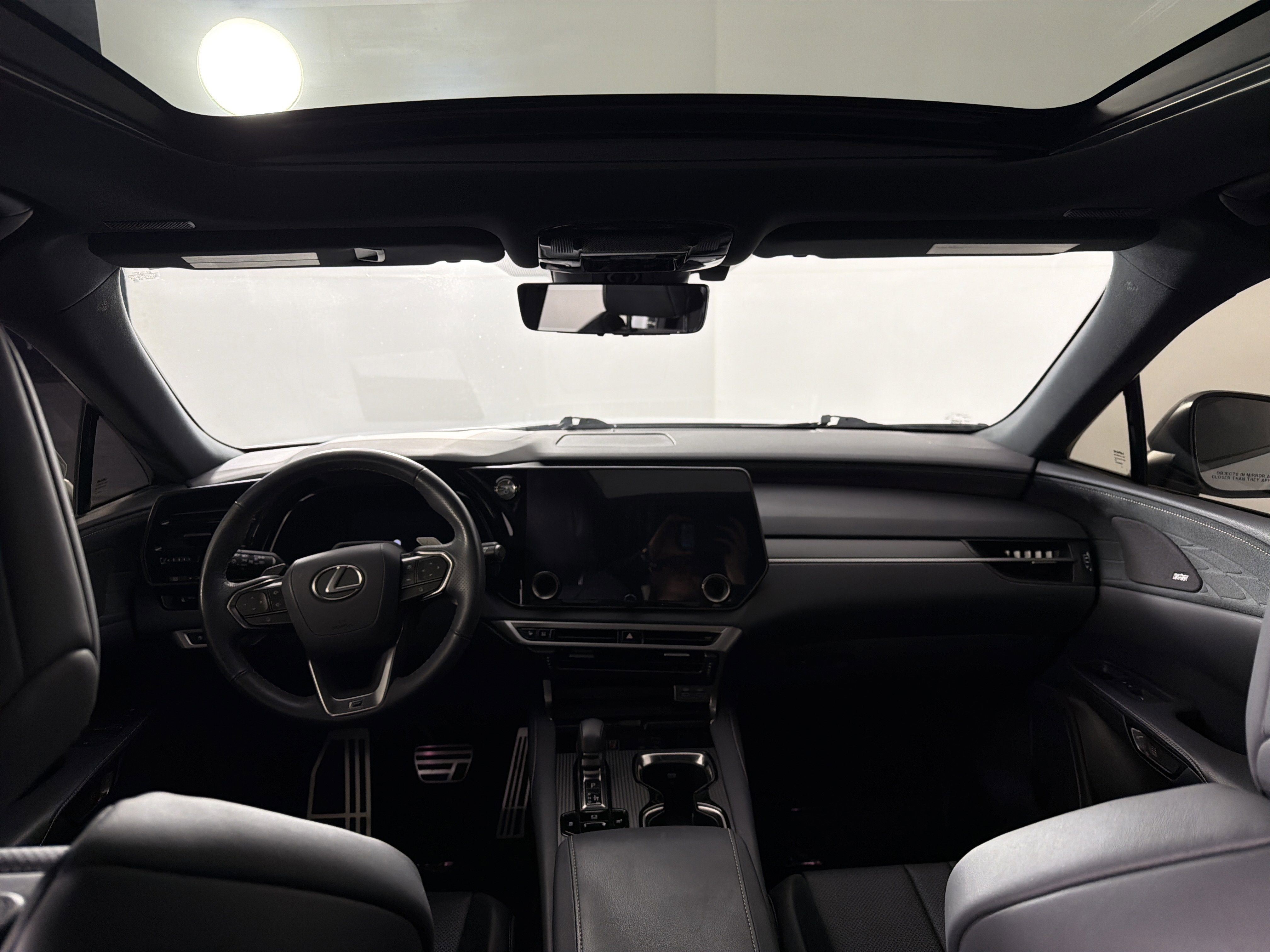 Used 2024 Lexus RX 500h F Sport w/ Convenience Package image 15