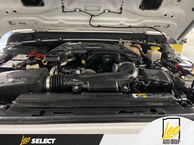 Used 2020 Jeep Gladiator Rubicon AWD/4WD image 2