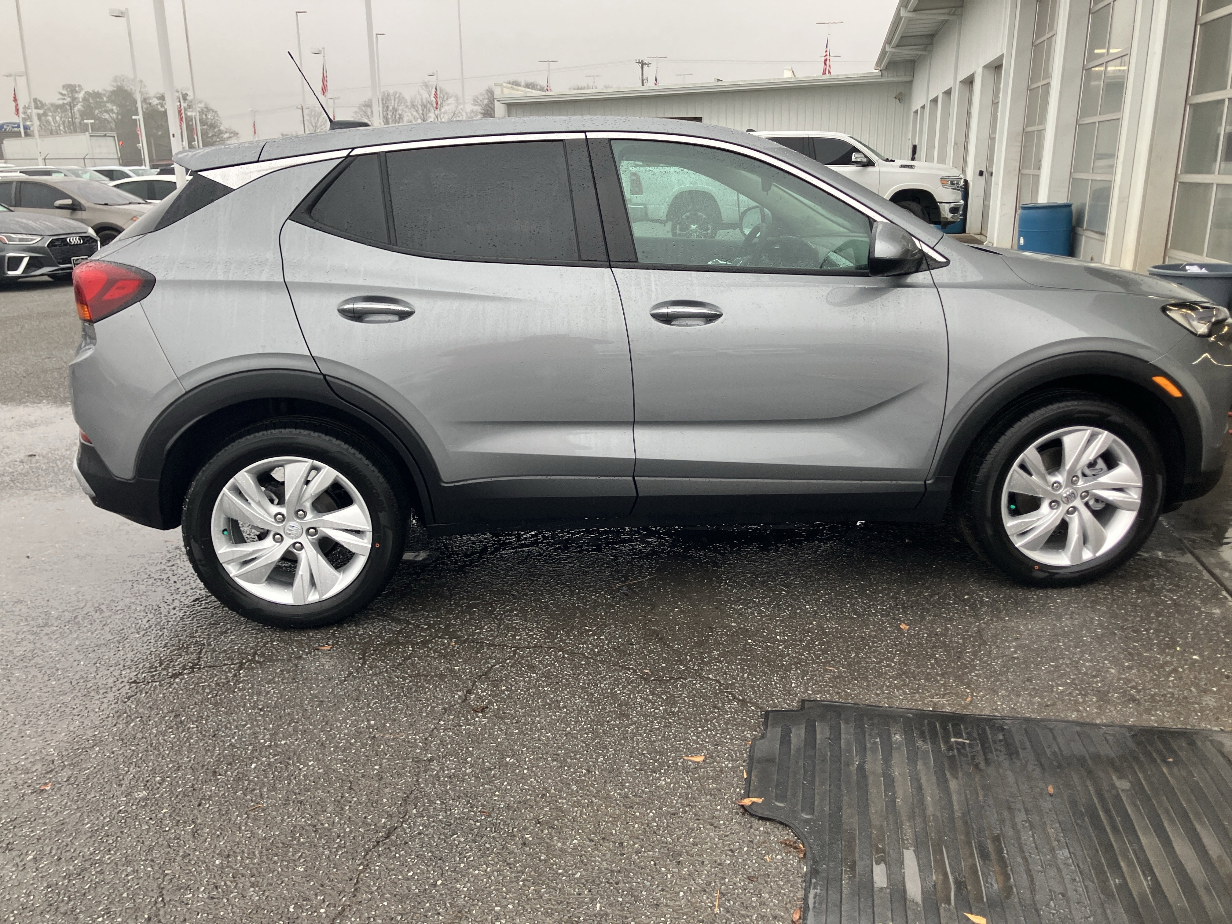 New 2026 Buick Encore GX Preferred w/ Comfort Package FWD image 9